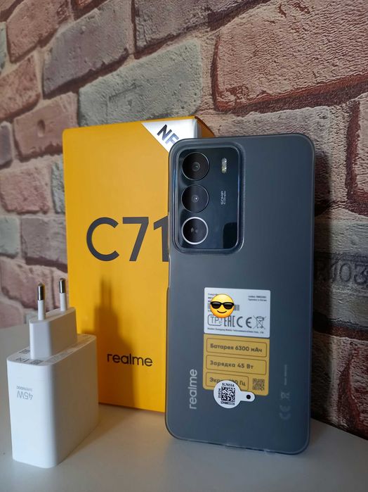 Смартфон Реалми С71.