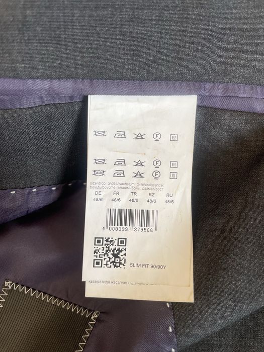 Продам костюм новый