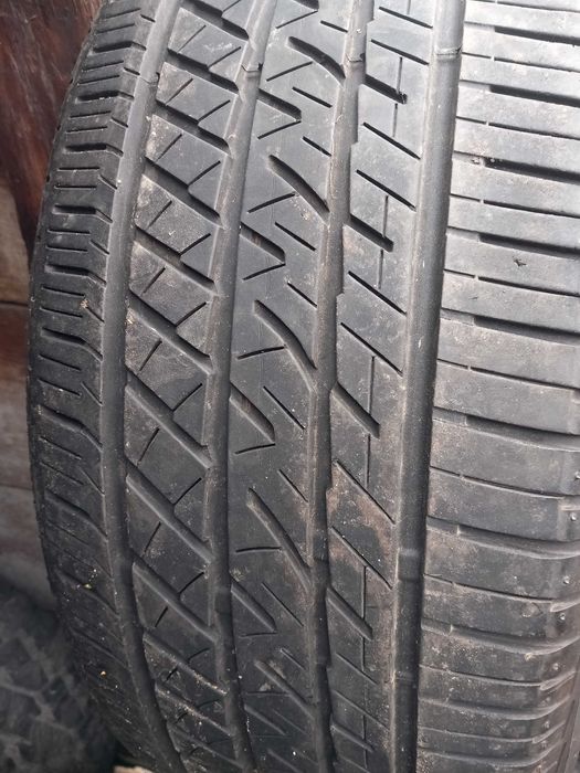Продавам 1 гума Bridgestone 275/50 R17