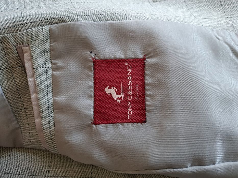 Елегантен мъжки костюм (сако + панталон)