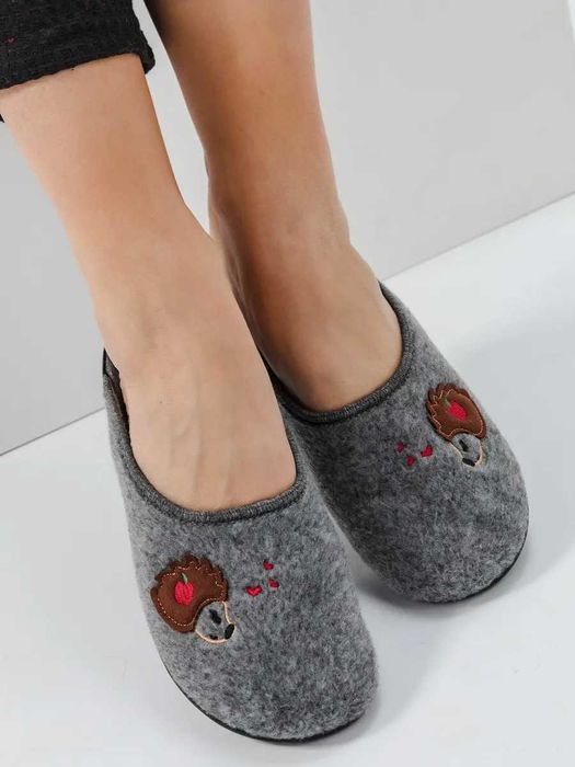 Топли филцови чехли BIO Nature Aadanex с таралеж – Сиви