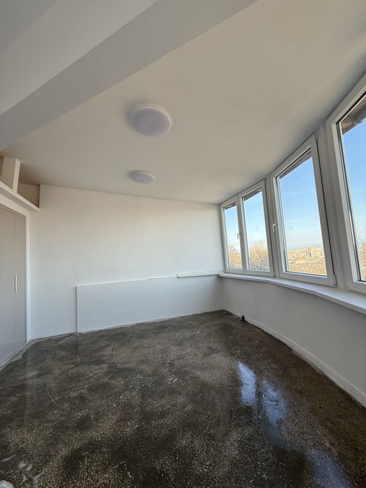 Inchiriez apartament cu 3 camere