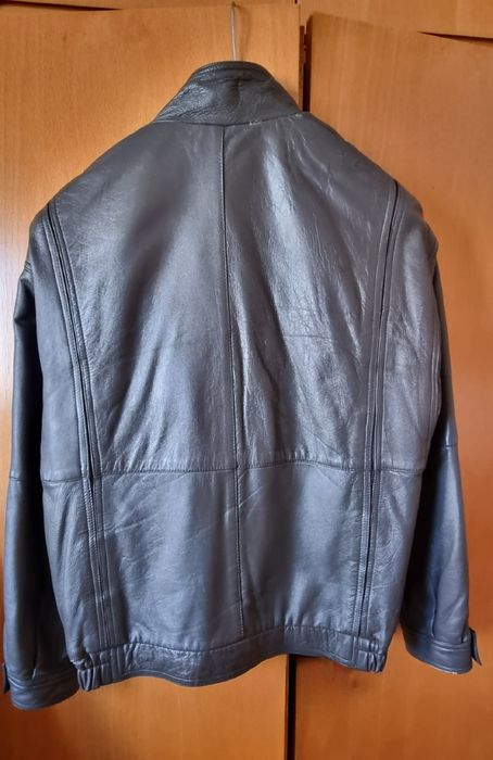 Scurtă piele naturală fină,  modernă, Italia, ca nouă