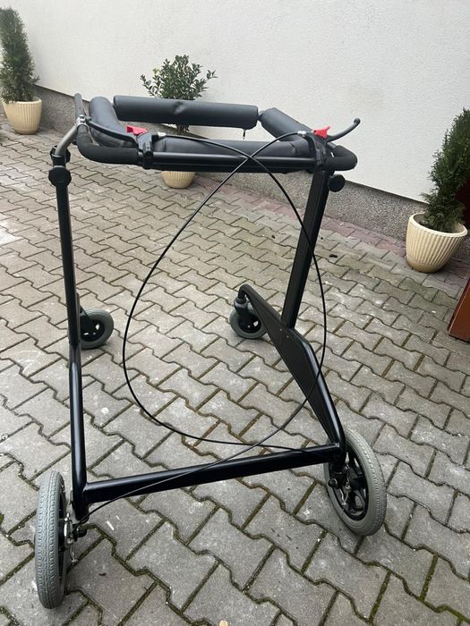 Cadru premergator, dizabilitati, marime universala