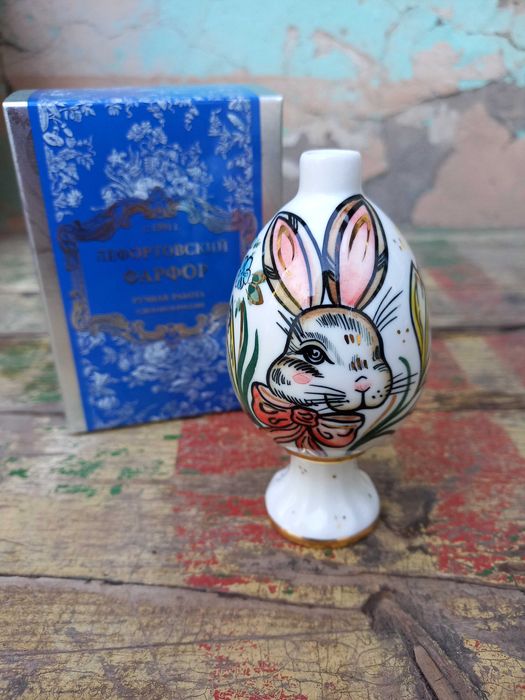 Коллекционная игрушка из фарфора