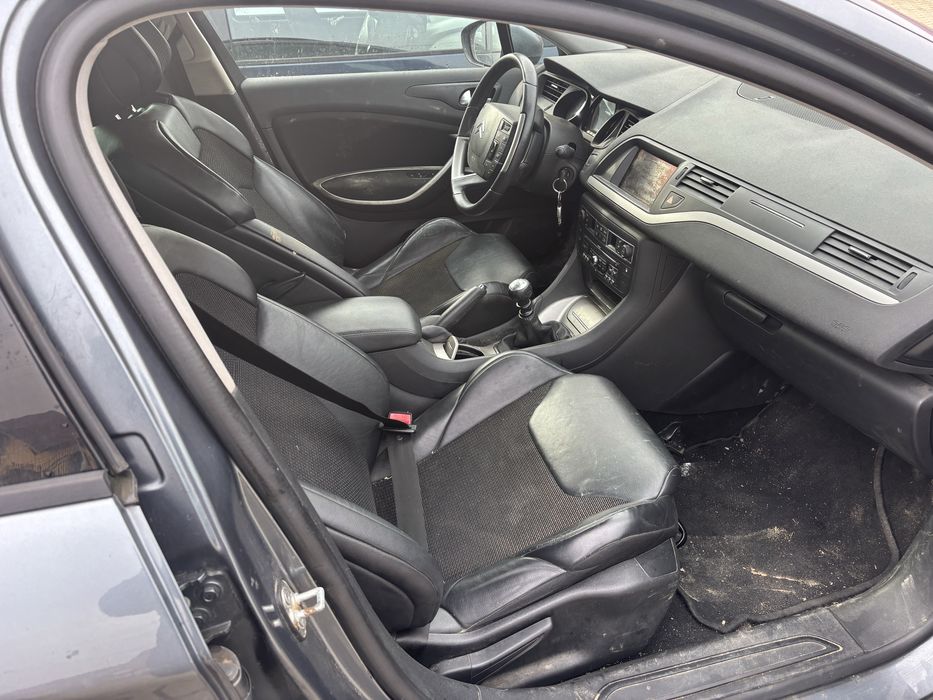 Bara fata capota Far Citroen C5