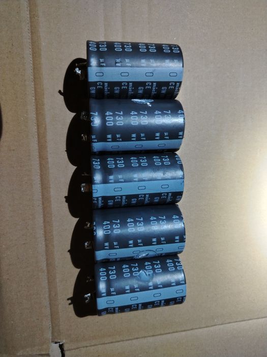 Lot 5  condensatori 730uF  400v calitate buna. Testați cu ESR  METER.