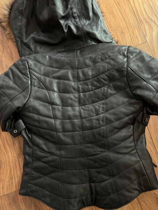 Женско кожено яке