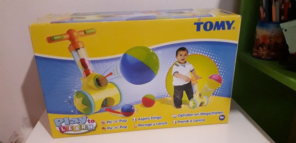 Въртележка за търкаляне с топки Tomy