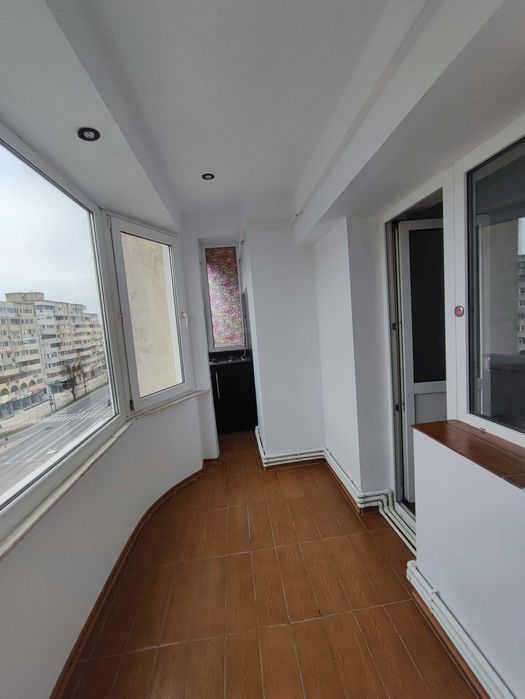 Inchiriez apartament 2 camere decomandat TROCADERO/TERMEN LUNG