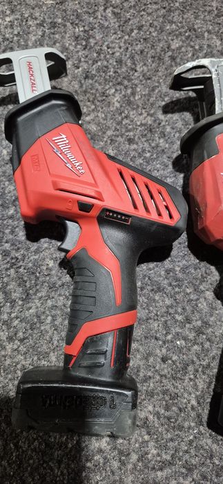 Hilti ,Milwaukee ferestrau sabie pe acumulator