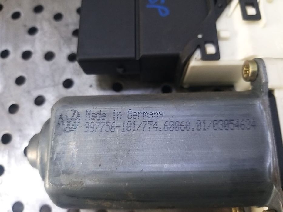 Motoras macara stanga spate vw golf 5 1k scurt 1k0959703o 7746006001 997756101