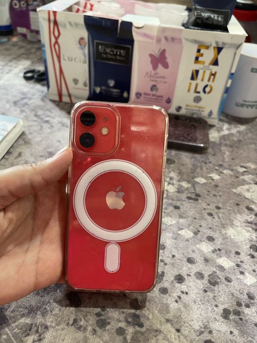Iphone 12 mini ideal holatda
