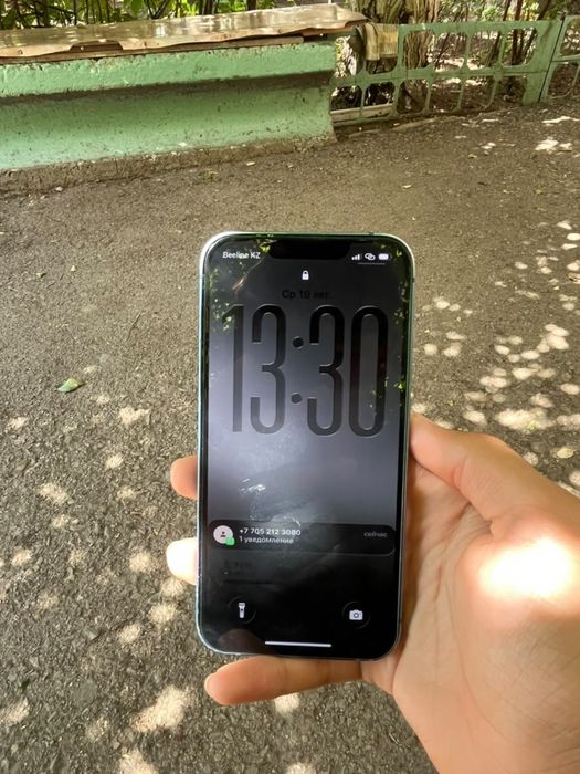 Айфон 13 256гб 80%