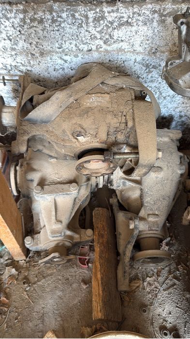 Бампер бмв е34 хорош сост