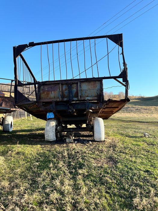 Продам прицепы ПТС 9; ПТС 12 сеновозки