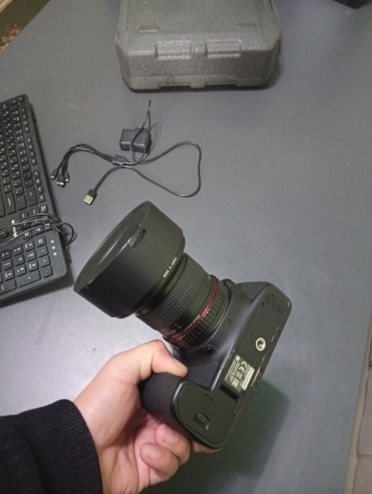 Canon eos 6d sotiladi