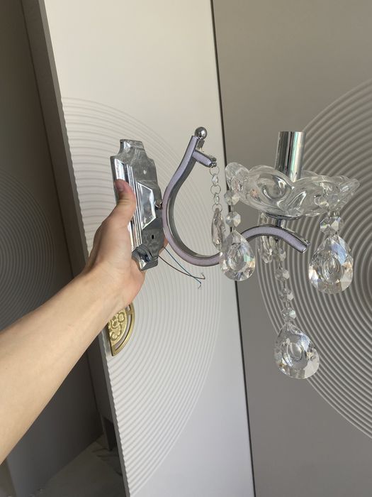 Продам бра новые