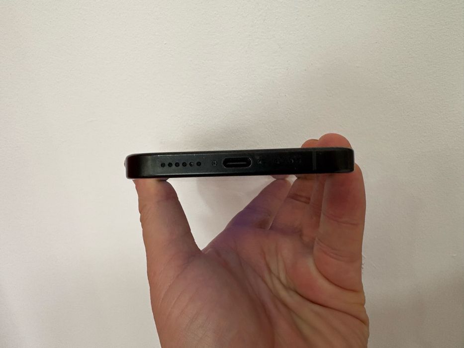 Iphone 16 Pro Max, Black Titanium, pentru piese