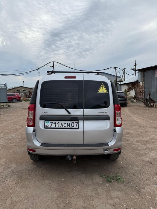 Ларгус ВАЗ отличное состояние