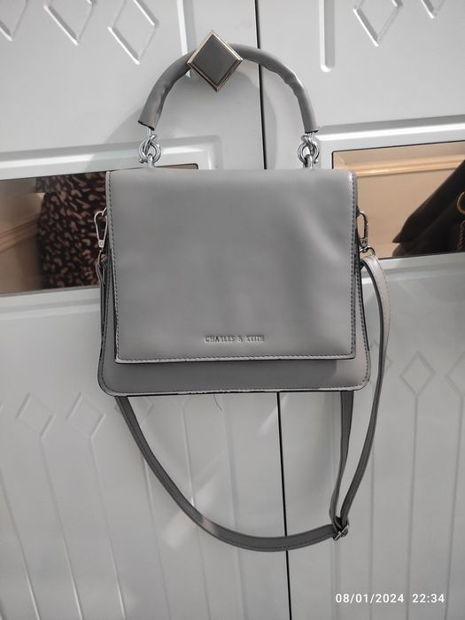 Sifatli Sumkalar sotiladi