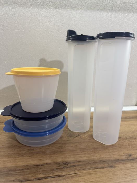 Контейнеры Tupperware