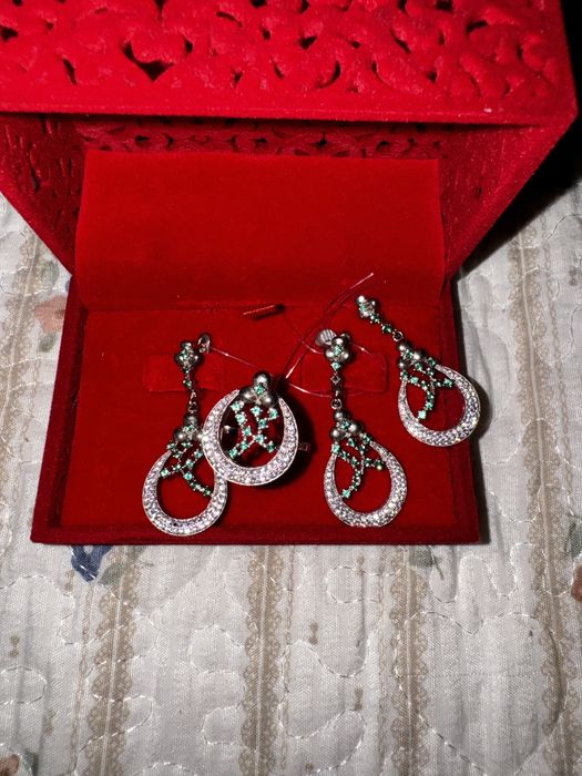 Продам новый серебряный набор