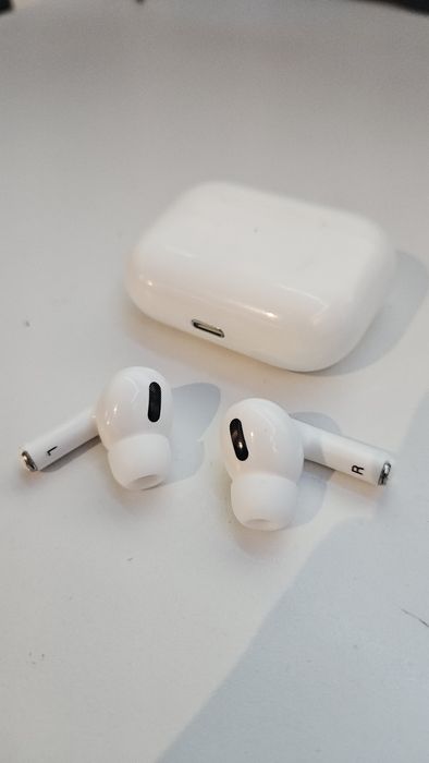 Безжични бели слушалки