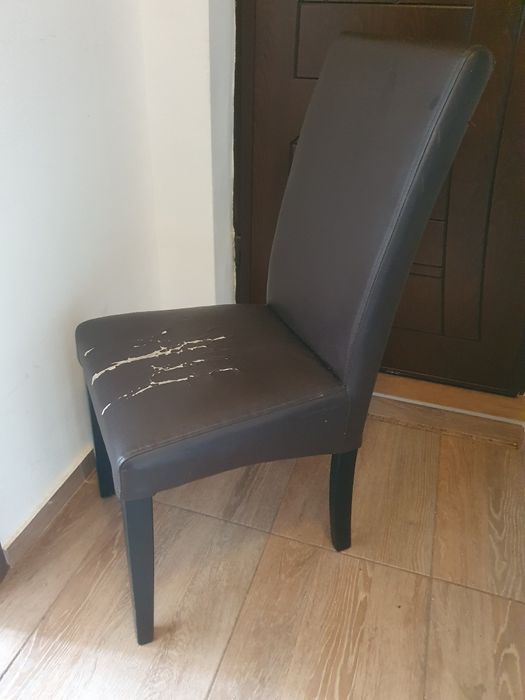 Scaun IKEA marou inchis Inaltime 94.5cm Latime 45cm