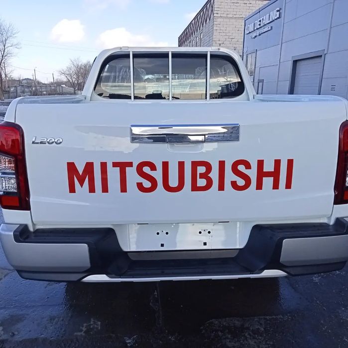 Мицубиси L200 4×4