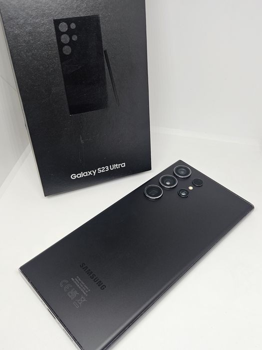 Samsung Galaxy S23 Ultra  5G  256Gb/8Ram Black + Кейсове