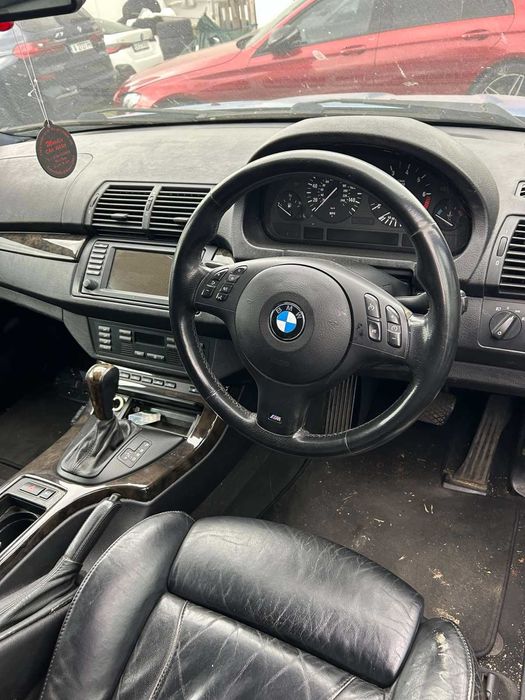Продавам за части BMW X5 E 53 4.6 IS