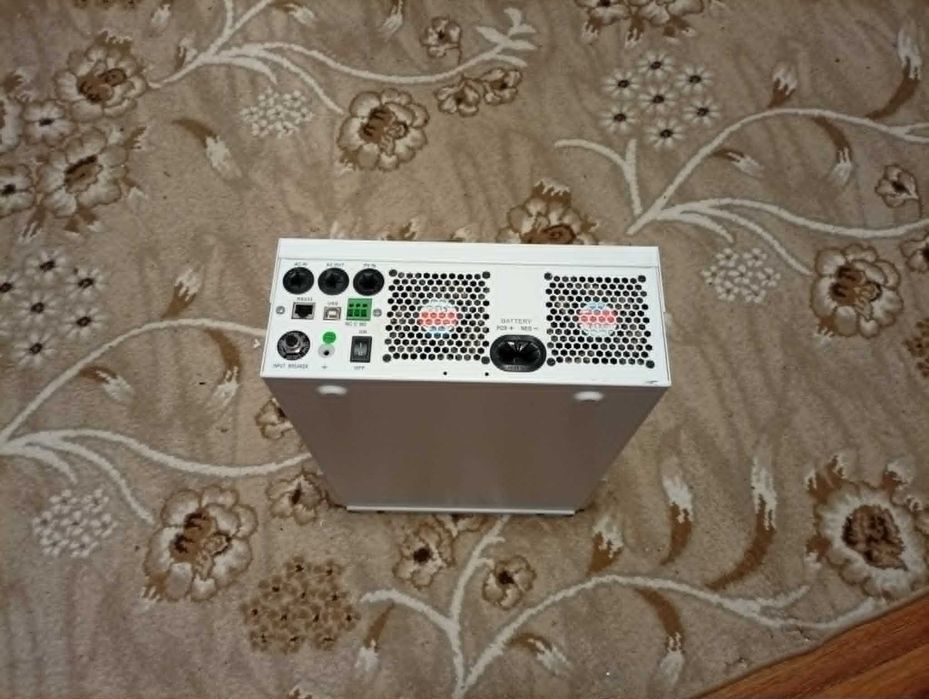 EASUN SMG ii 3.6KW sinus pur 24V cu regulator MPPT 100A