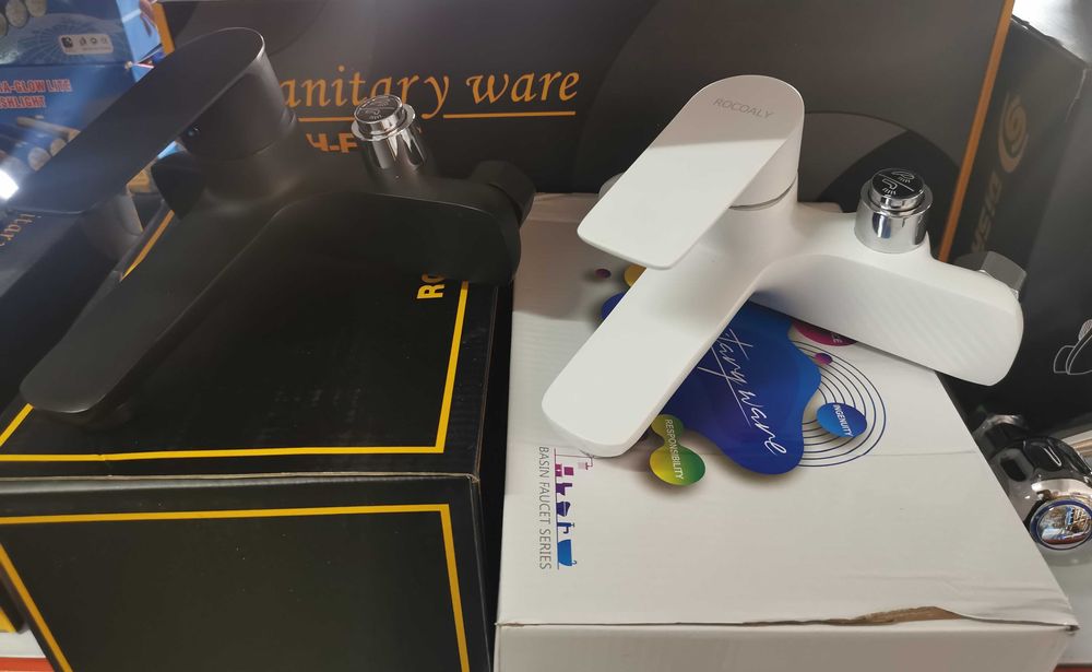 Смесител за душ Лукс - черен и бял мат