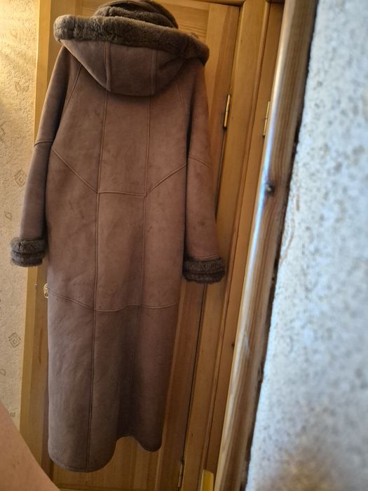 Продам дубленку женскую