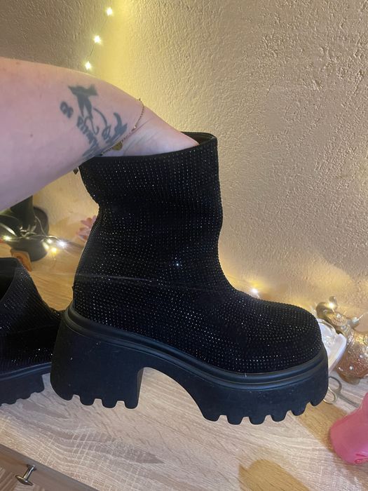 Дамски боти с кристали