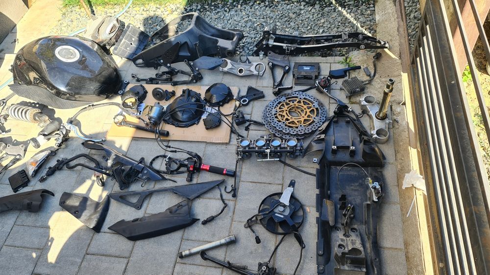 Scărițe Kawasaki ZX6R 2007 2008, capace, piese, cadru spate , jug