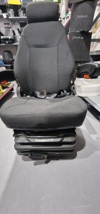 Scaun cu suspensie mecanica tractor utilaje agricole preț 1990 lei cu