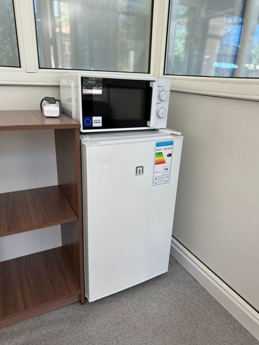 Холодилтник микроволновка