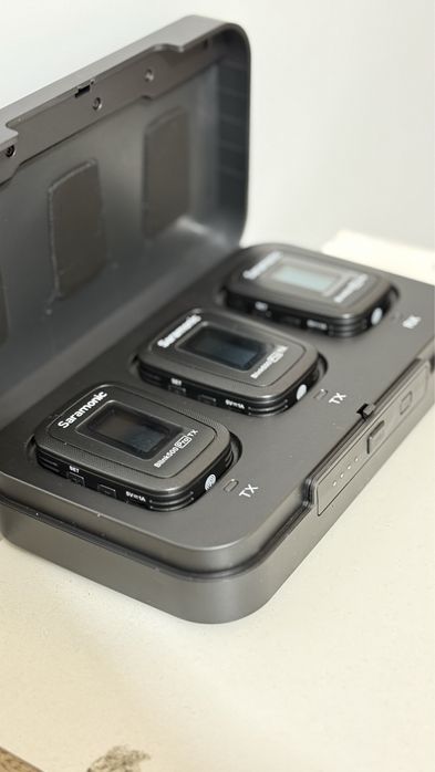 Saramonic,  петличка ,