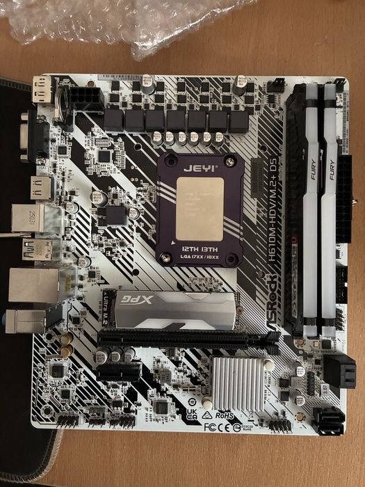 Placa de baza LGA 1700 DDR5 Asrock H610M-HDV/M2 + D5