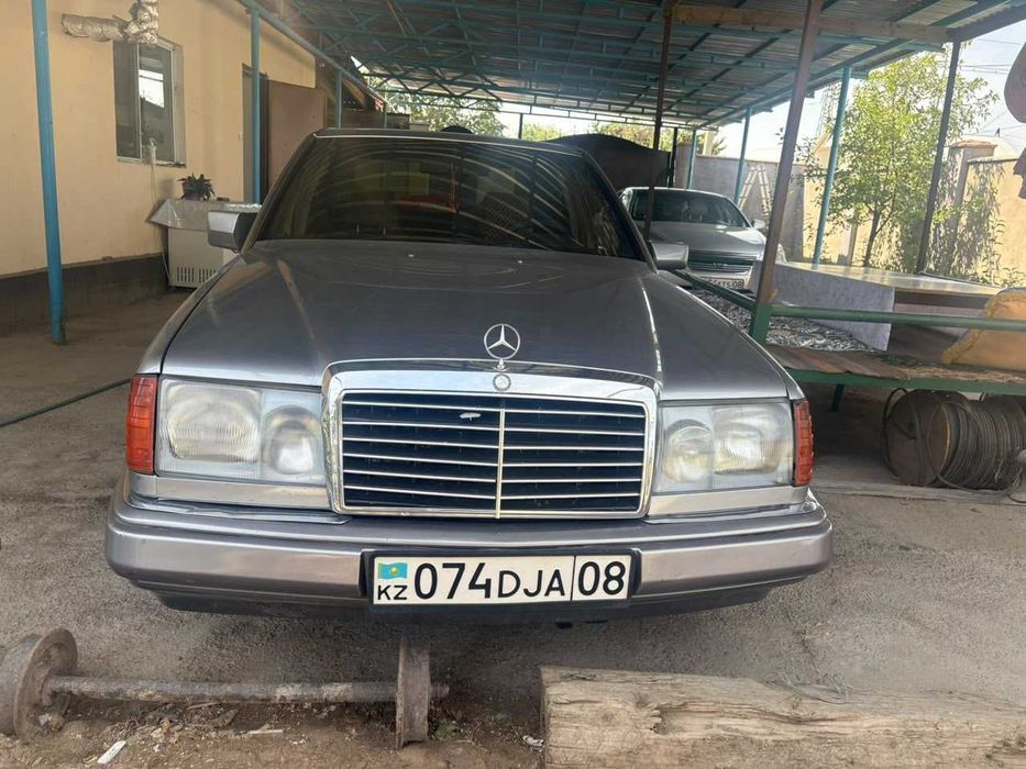 Mercedes Benz Е- класс 1991года