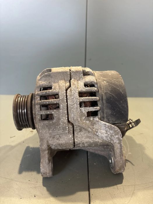 Alternator 058903016 Audi A4 1997 1.6 MT (101 hp)