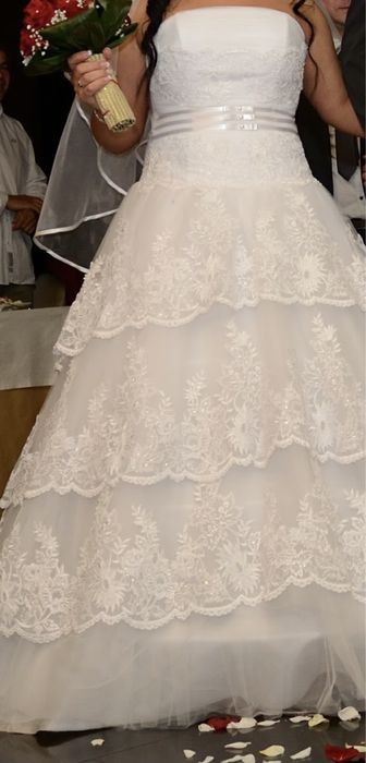 Сватбена рокля