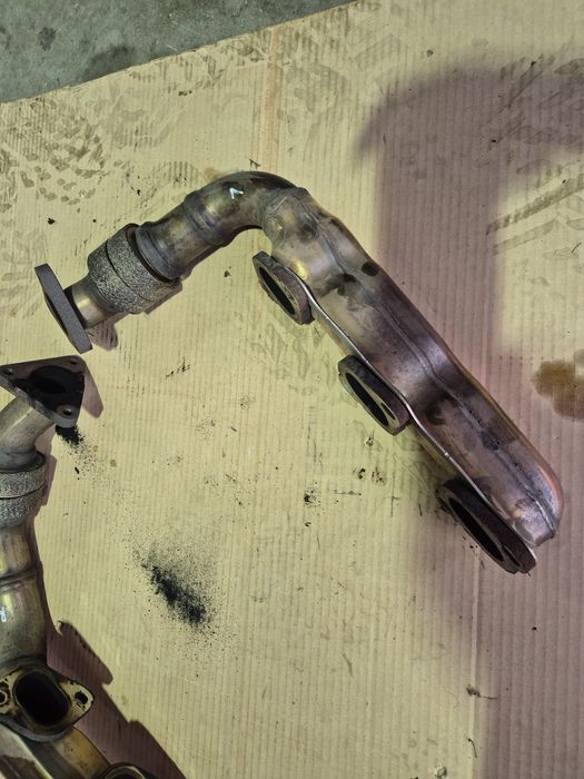 Изпускателен колектор Мерцедес 3.2 ОМ642 Mercedes 2.8 cdi ляв десен