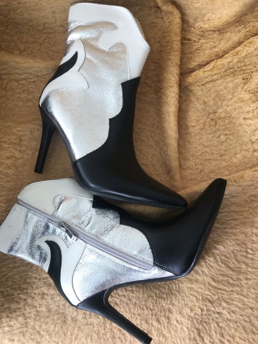Vand botine noi marime 38