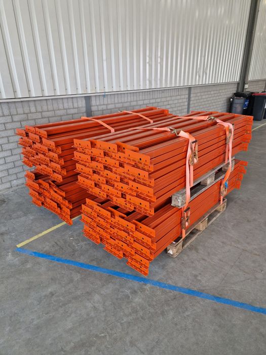 Rafturi metalice industriale