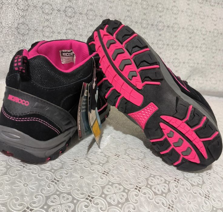 Bocanci munte, drumetie, trekking shoes, marime 39