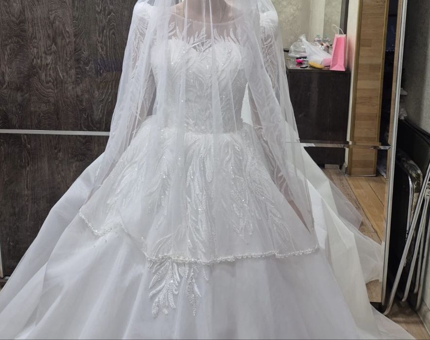 Свадебное платье