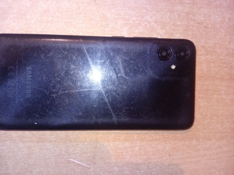 Samsung a04e в хорошем состоянии